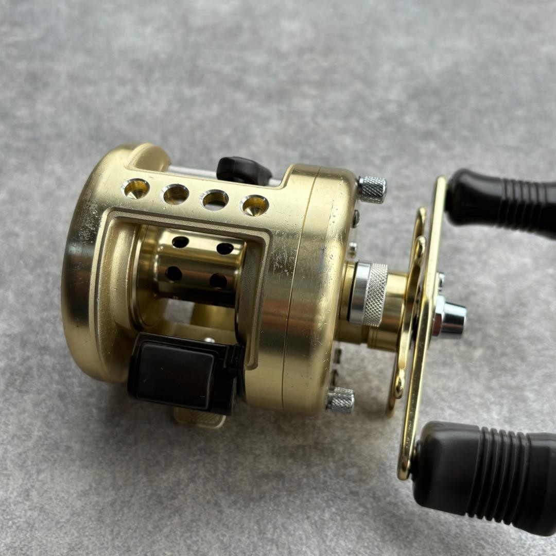 Shimano Calcutta 51Xt Baitcasting Reel- Excellent Condition Shimano Calcutta 51Xt Baitcasting Reel- Excellent Condition