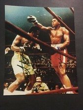 MUHAMMAD ALI VS JOE FRAZIER DUAL AUTOGRAPHED. PERFECT AOL-10 SIGNATURES.