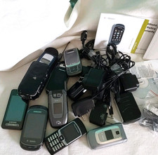 Vintage Cell Phone Mixed Lot with Power Cords Parts/ Repair Samsung Nokia Motoro