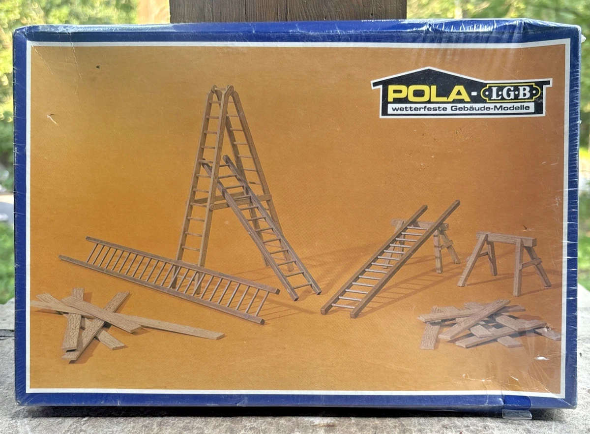 POLA G with Vintage Model Railroad Buildings, Tunnels & Bridges