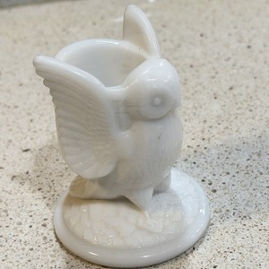Vintage MCM Westmoreland Opalescent Baby Owl White Milk Glass Toothpick Holder