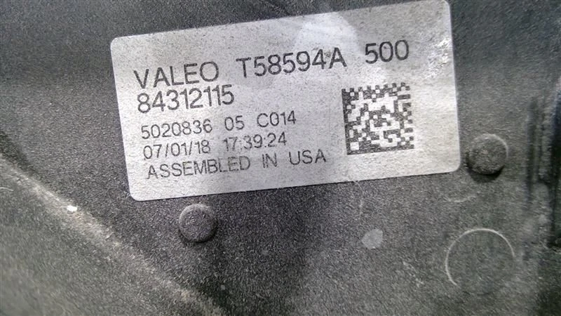 Chevrolet Impala 2017-2019 ventilador radiador motor OEM 84312115 Foto 2 de 4