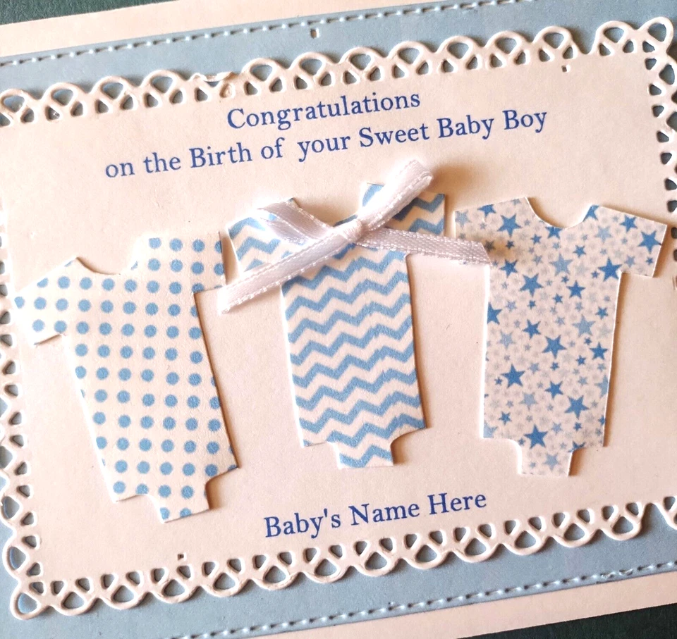 Nueva tarjeta de felicitación para bebé niño para padres con nombre personalizado y verso en el interior Foto 3 de 4