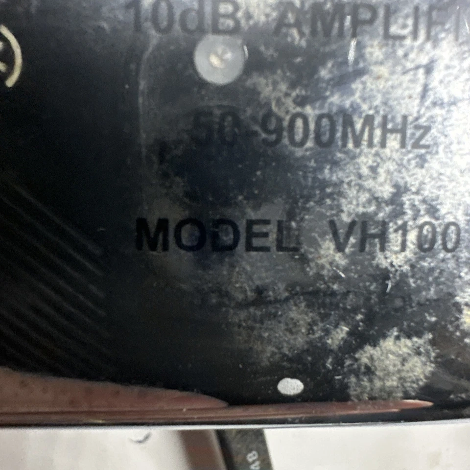 RCA 10dB Amplifier 50-900MHz Model VH100 - Image 3 of 4