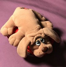 Vintage Pound Puppies Radio 1986 with working AM Transistor