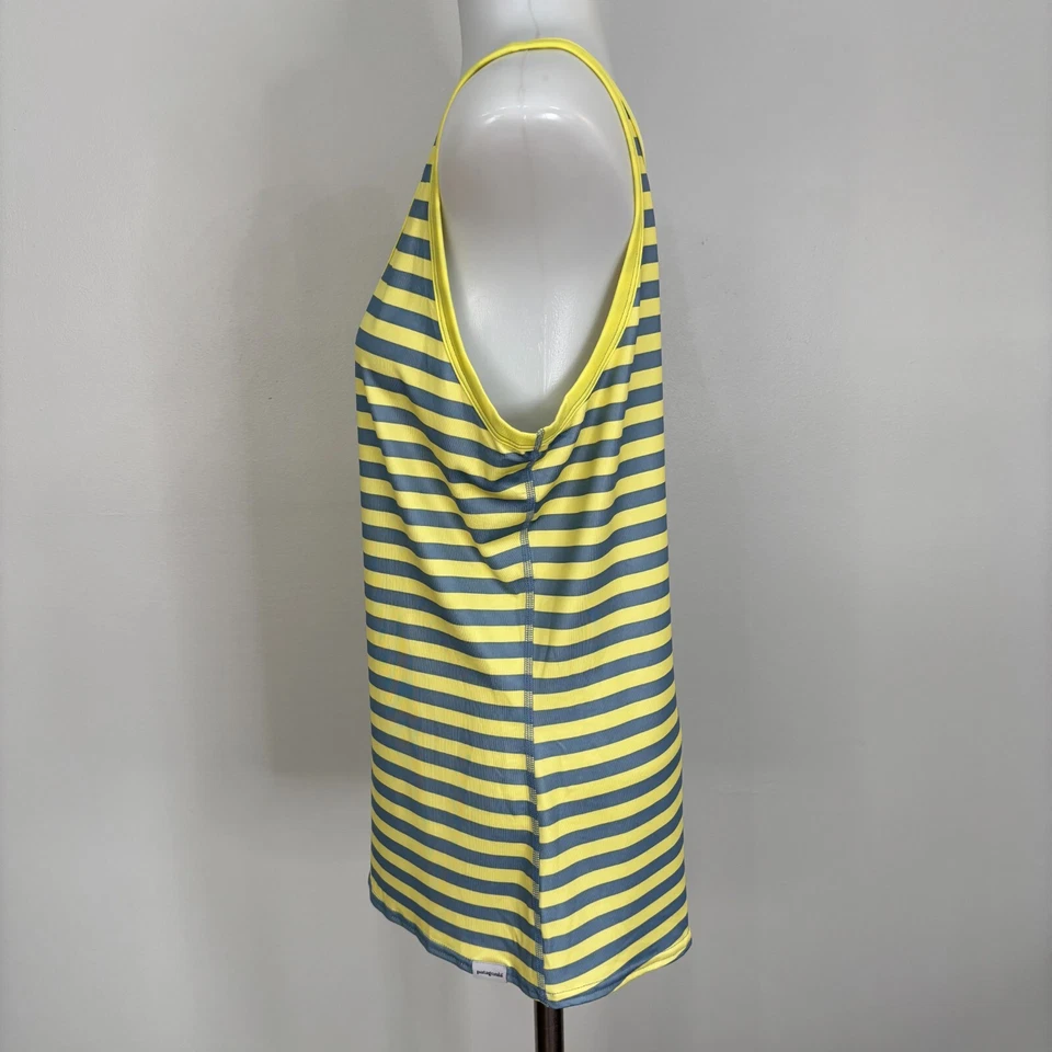 Camiseta sin mangas Patagonia mediana amarilla gris a rayas atlética Capilene1 peso seda Foto 4 de 4