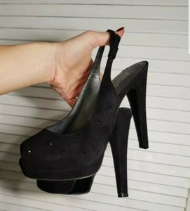 stuart weitzman russell bromley shoes