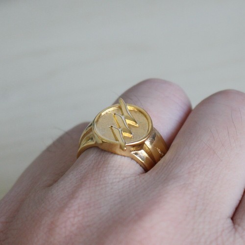 Reverse Flash Ring 18K Gold Plated Stainless Steel Mens Jewelry TV Flash Gift - Picture 3 of 3