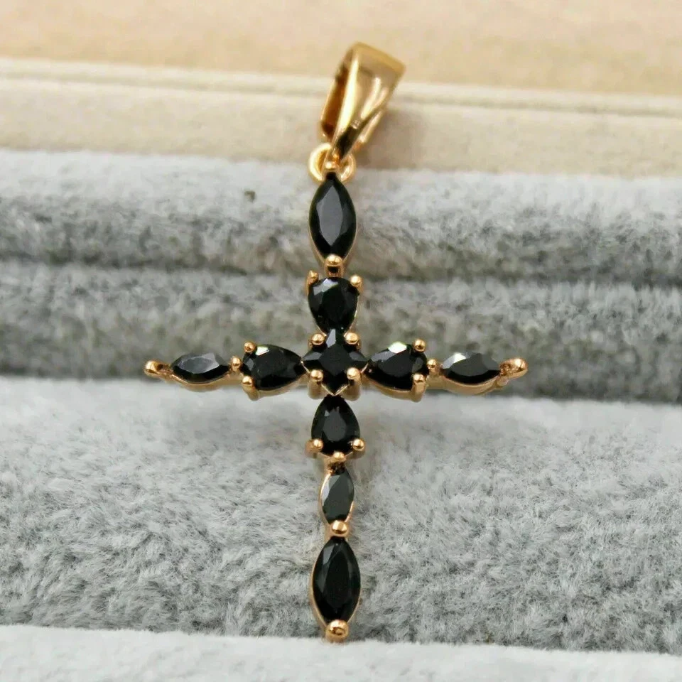 Colgante de diamantes negros simulados de corte princesa de 1,60 quilates enchapado en oro rosa de 14 k para hombre Foto 4 de 4