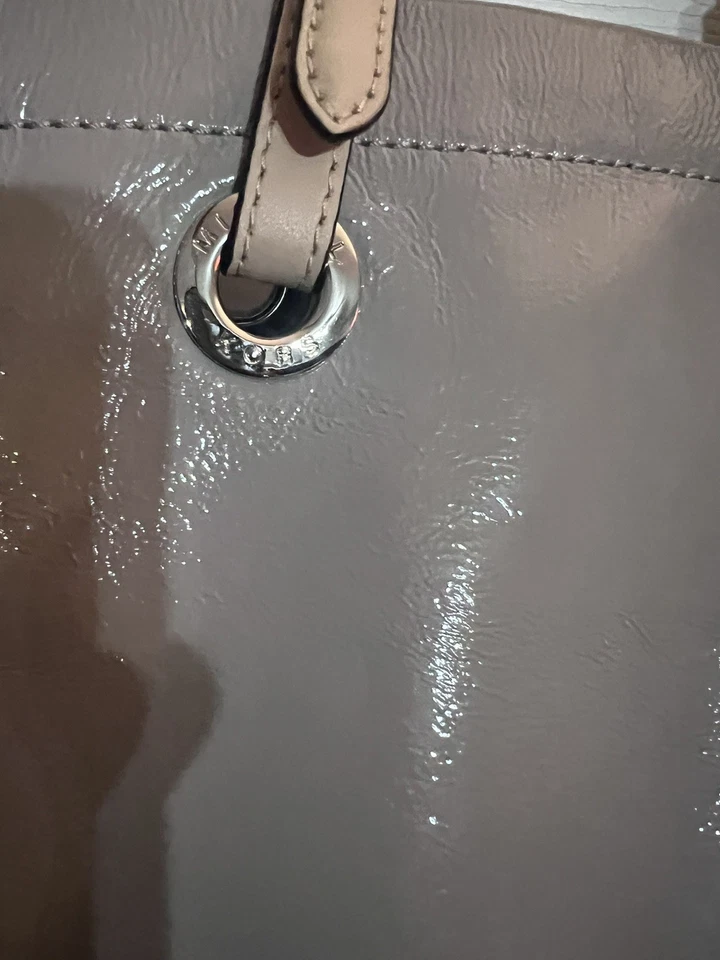 Michael Kors - Auténtico bolso de mano gris Foto 2 de 4