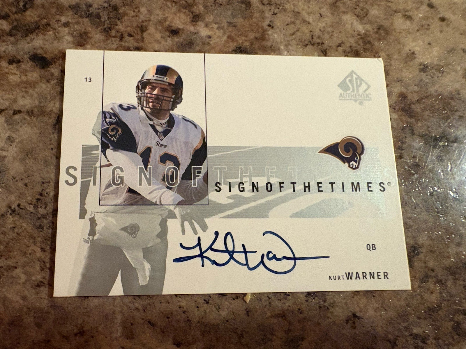 2001 SP Authentic - Sign of the Times Kurt Warner Autograph St. Louis Rams 
