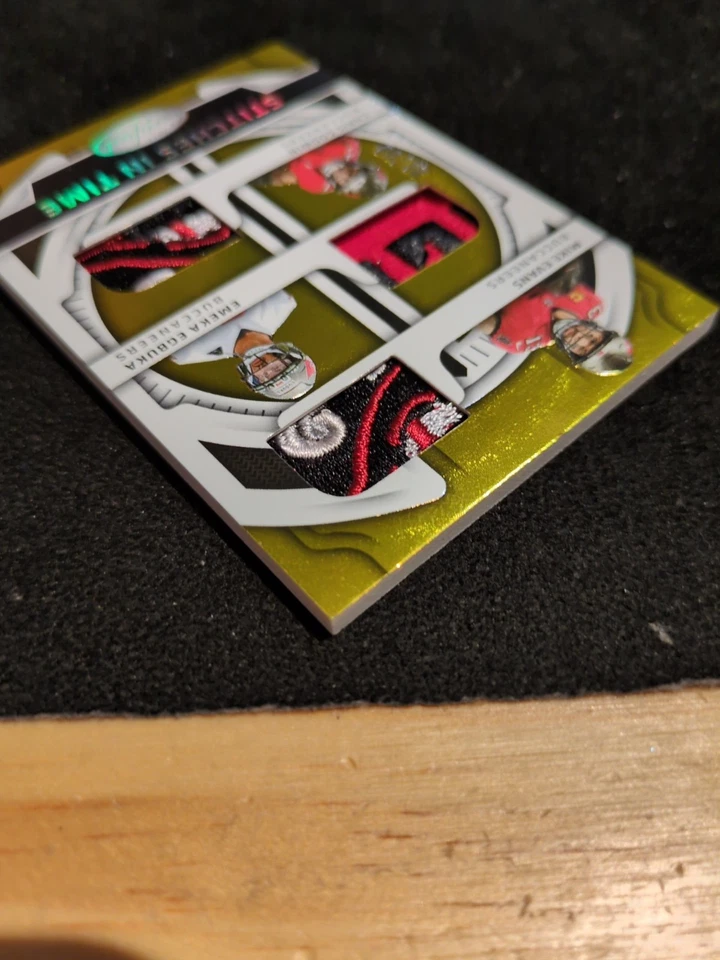 Mike Evans/Emeka Egbuka/Chris Godwin/10 SSP certificados 2025 Foto 3 de 4