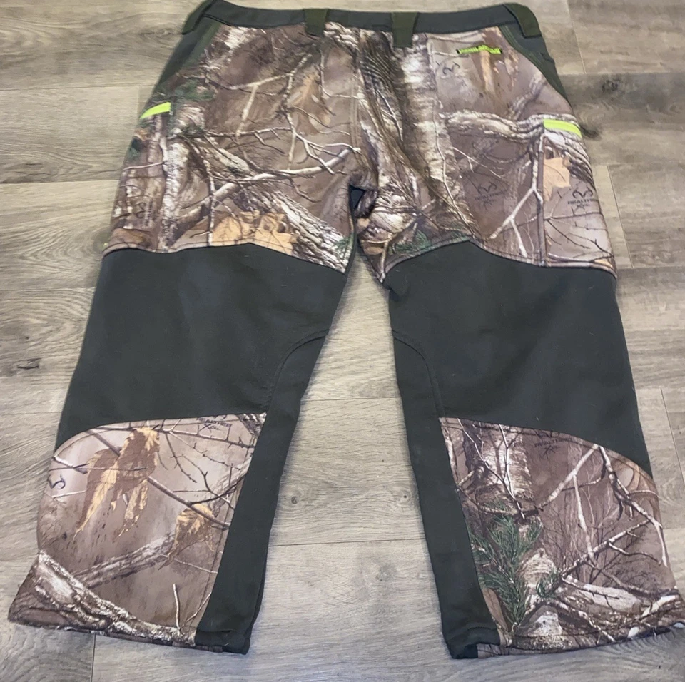 Pantalones Under Armour Big Boy’s ColdGear Realtree Xtra Camoflague Talla 36 en 23” Usados en Excelente Condición Foto 4 de 4