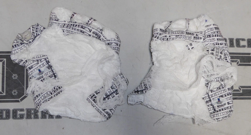 Sergei Kharitonov Firmado Bellator 163 Lucha Usado Guante Envolturas de Mano Certificado de Autenticidad BAS Foto 3 de 4