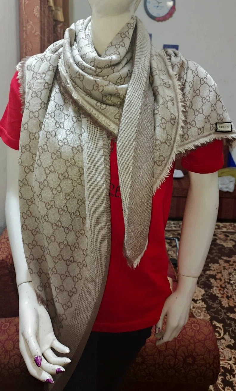 Authentique foulard carré GUCCI GG laine soie beige marron