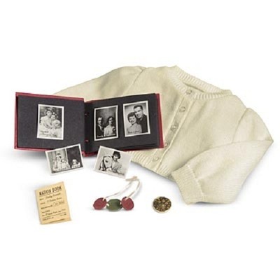 American Girl EMILY'S Emily ACCESSORIES sweater scrapbook + friend of Molly