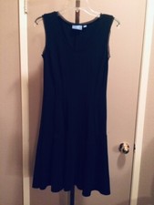 Simlpy Vera Wang Women's Sz XS Sleeveless Fit and Flare Vneck Little Black Dress