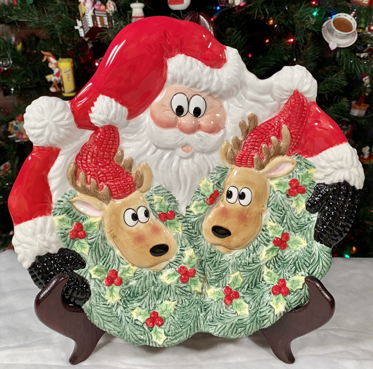 Rare Fitz Floyd Cute Christmas SANTA HIS REINDEER Canapé Plate