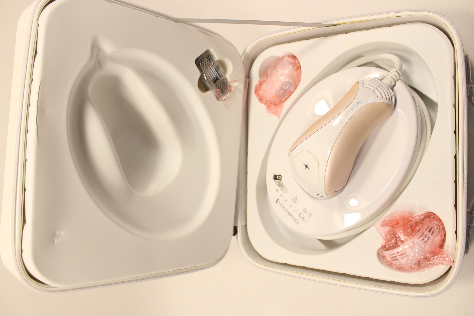 Remington+iLight+Prestige+IPL6750+IPL+Haarentfernungssystem online