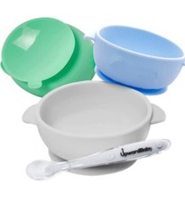 4 New, silicone baby/toddler suction bowls with spoon