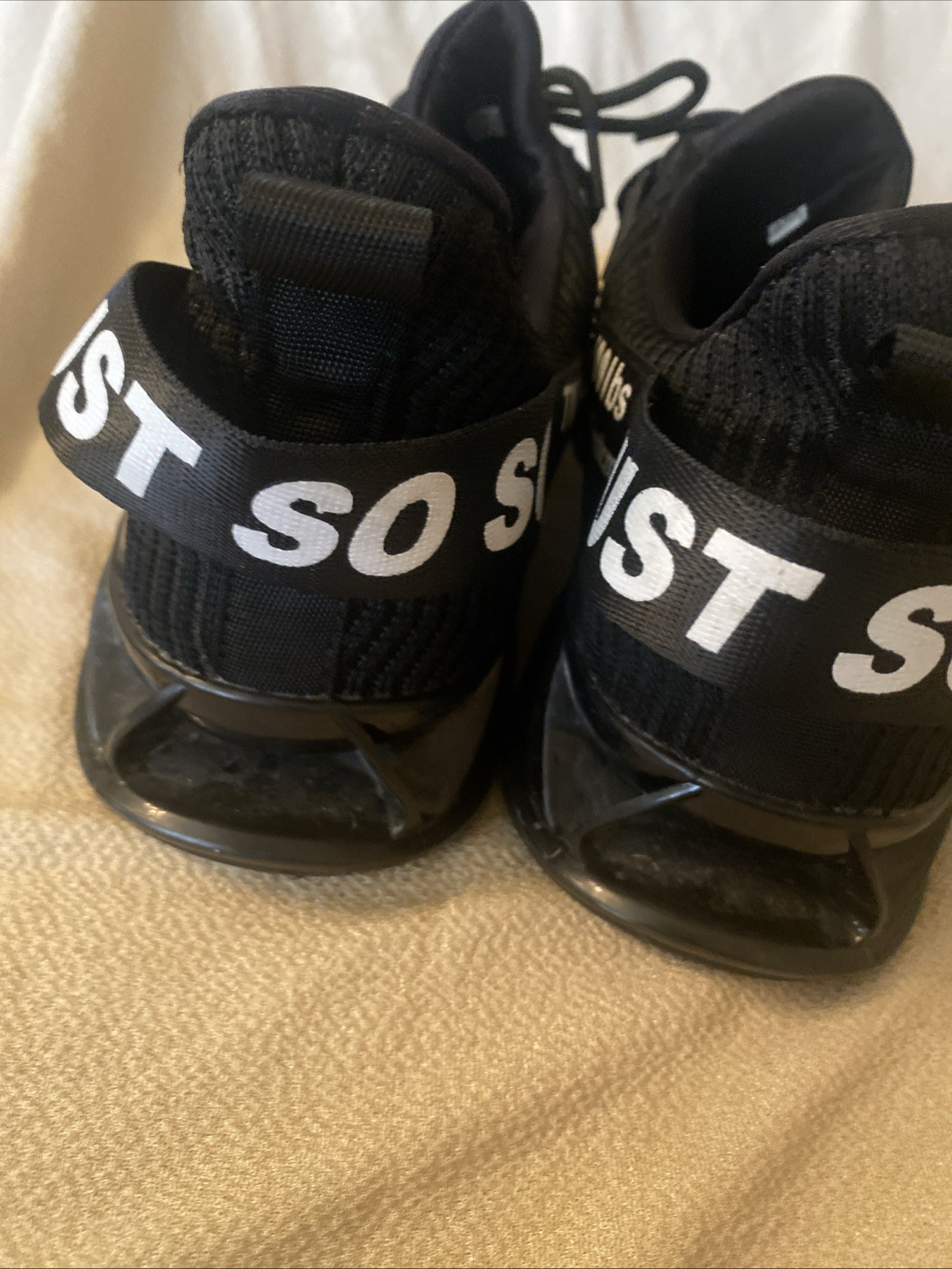 SAOLA Scarpe sneakers uomo Just So So colore nero 10 10 5 (EU 44) ottime condizioni