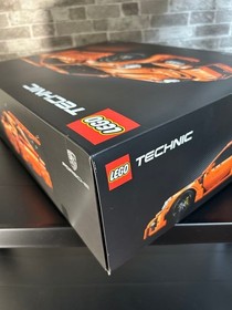LEGO Technic Porsche 911 GT3 RS Model 42056 Set Unused