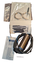 (1) Schneider Telemecanique XSAV12801 Inductive Proximity Sensor XSA-V12801 NIB
