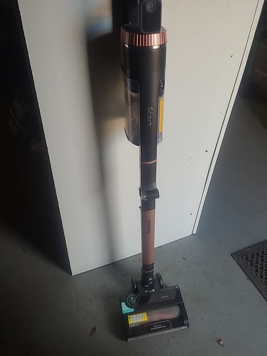 Shark Stratos Akku-Stielstaubsauger 1 Akku (ohne Ladegerät) WA