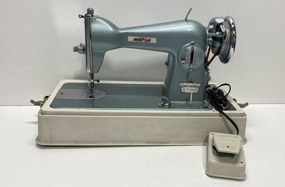 Morse De Luxe Precision Zigzag Sewing Machine Metallic Blue Vintage
