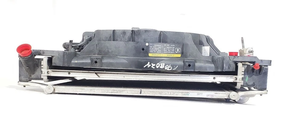 2007 2010 Pontiac Solstice OEM 2.4L Fan Loaded With Radiator and Condenser - Image 3 of 4