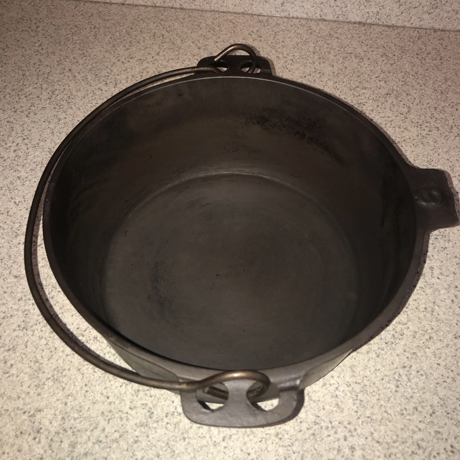 Vintage Dutch Oven With Gate Mark
Opens in a new window or tab