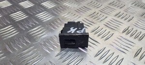 VW TOUAREG 7LA, 7L6, 7L7 Schalter sitzheizung 7L6963563 4.92 Diesel 31119910