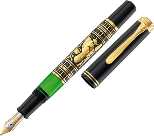 Rare 1970s Pilot Deluxe Chekered Metal 18K-750 Gold F Nib Fountain