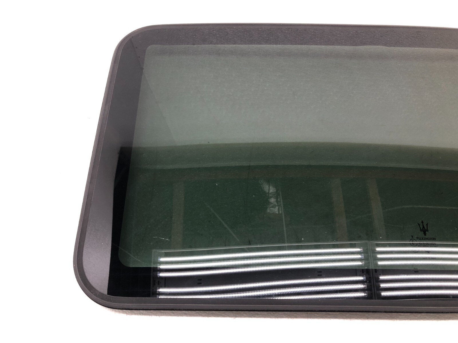 2014-2019 MASERATI GHIBLI SUNROOF MOONROOF GLASS OEM.