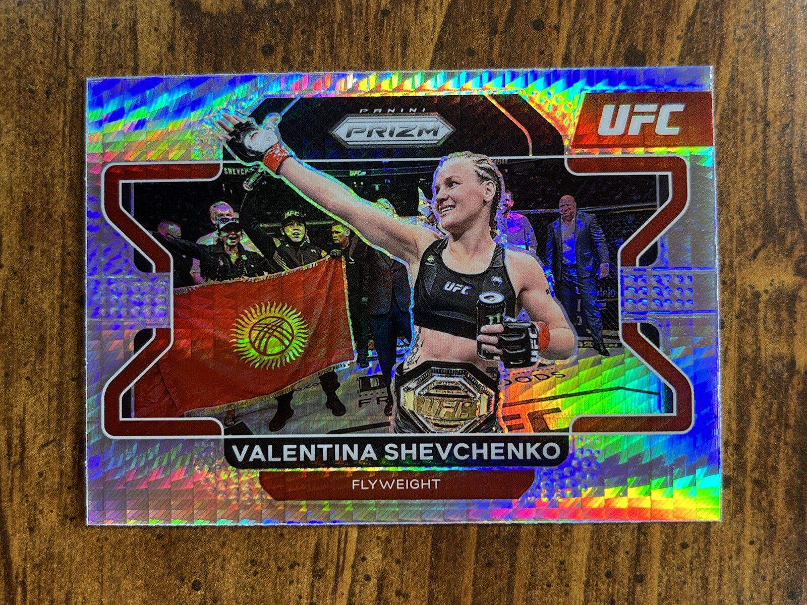 Valentina Shevchenko • 2022 Prizm Hyper #52 • Bullet UFC Champion 🇰🇬🥊🥋