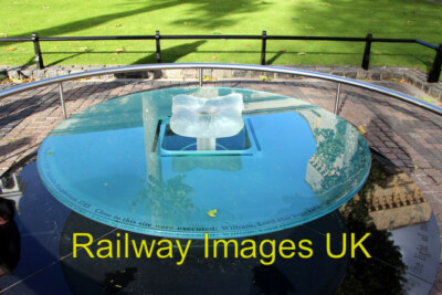 Foto Kirche - Fountain Inner Wards Tower of London um 2011