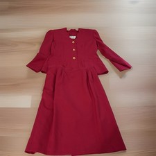 Le Suit Petite 12P Skirt Suit Set Cerise Pink Collarless Blazer Gold Buttons