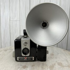 Vintage Kodak Brownie Hawkeye Camera Flash Model 1950's Vintage Not Tested  Bag