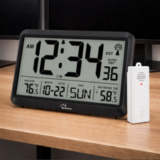 Reloj de Pared Digital con Tiempo Autoajustable y Temperatura Interior/Exterior, Hora de Salida Automática