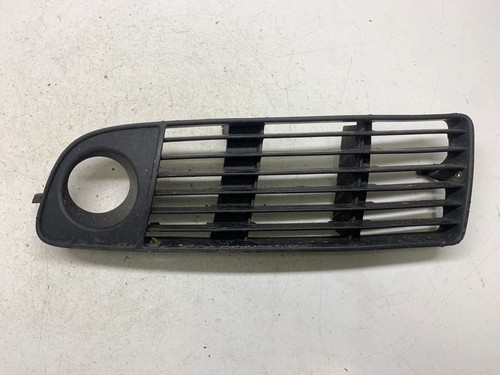 Audi A6 S6 C5 4B 1998 Verkleidung Nebelscheinwerfer / Gitter vorne DRA41597
