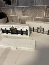 Department 56 Heritage Village Dickens Village Wrought Iron Gate & Fence #5514-0