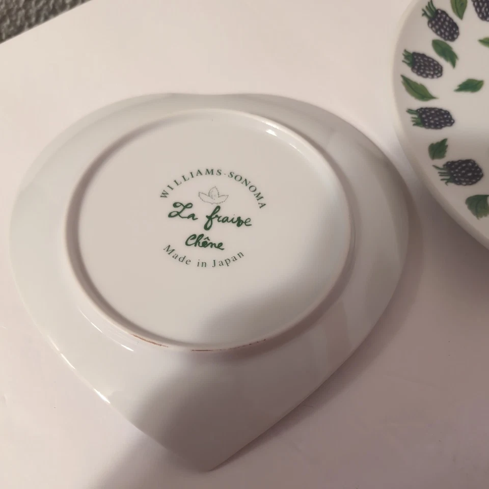 Williams Sonoma La Mure Chene Juego de 4 platos de bayas en forma de corazón aperitivo de postre Foto 3 de 4