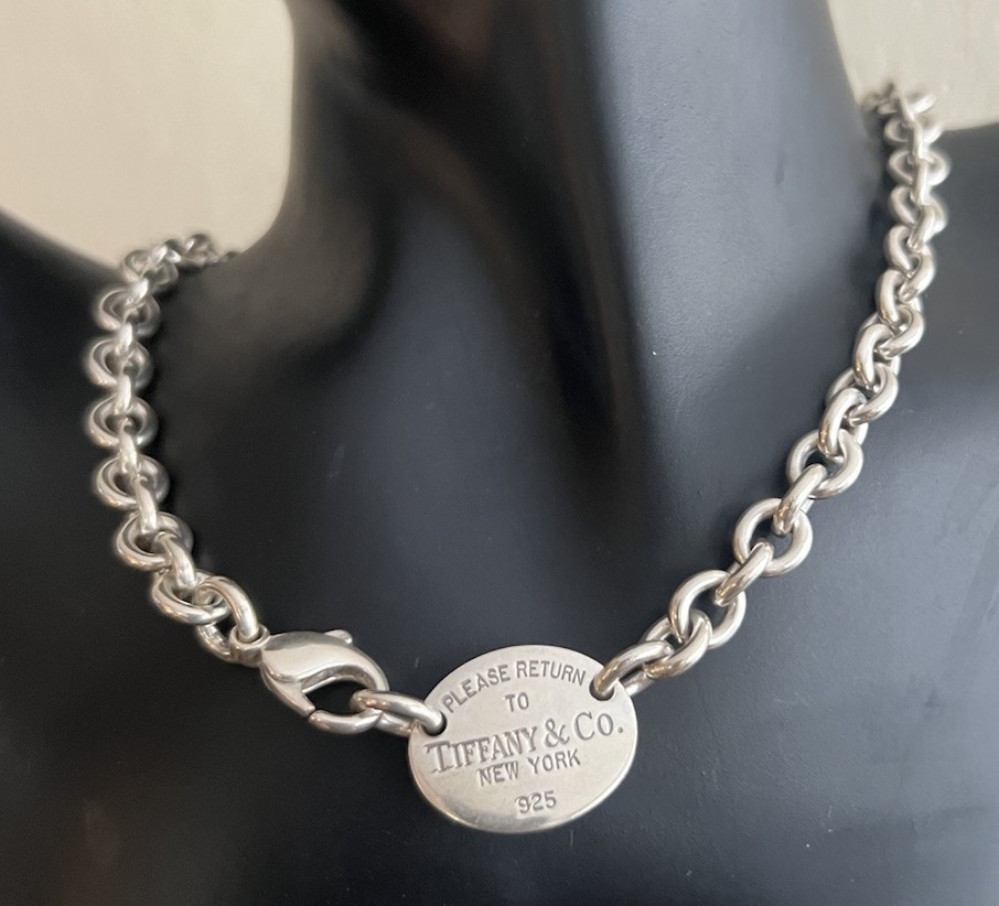 TIFFANY & Co. Return to Tiffany Oval Tag Sterling Silver