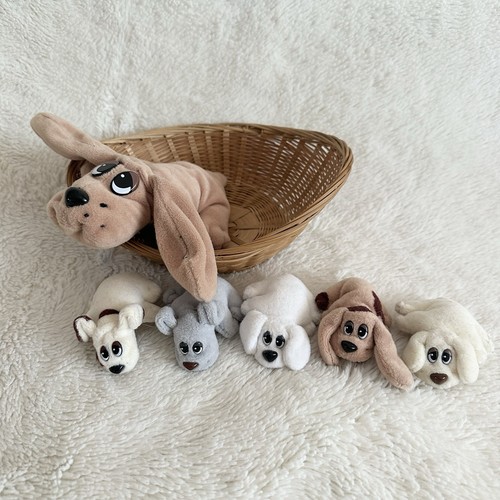 Mini Pound Puppies Lot Mom And 5 Babies Stuffed Animals With Basket