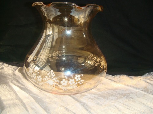 Smokey tinted glass electric lamp shade with a wavy rim applied floral decor. - Picture 2 of 9
