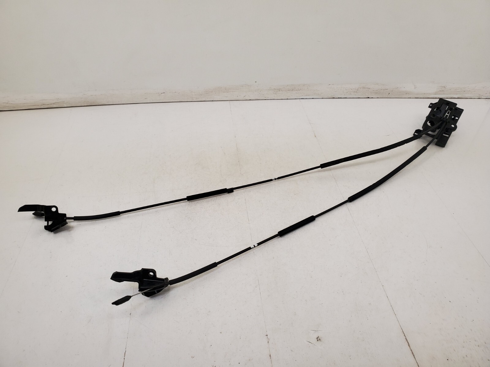 ✅ 14-20 OEM BMW i8 I12 Coupe Front Right Passenger Seat Unlocking Unit