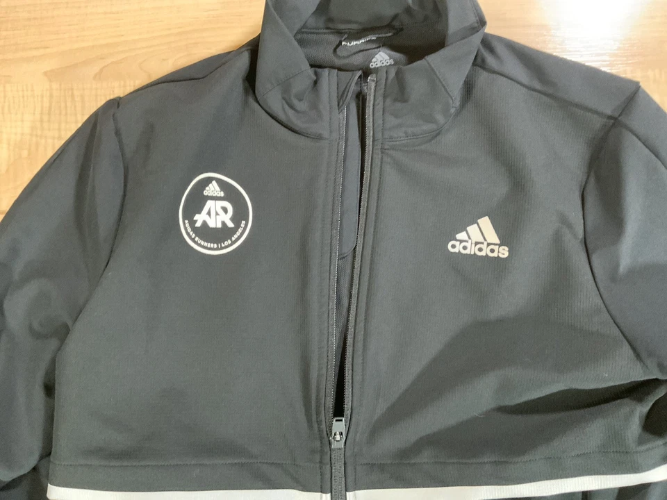 Chaqueta Adidas Mujer Pequeña ADIDAS RUNNERS Crew Chaqueta Rara. Foto 2 de 4