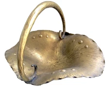 Vtg Mid-Century Brass Basket with Ruffled Edge/Handle, Hand Hammered 15"