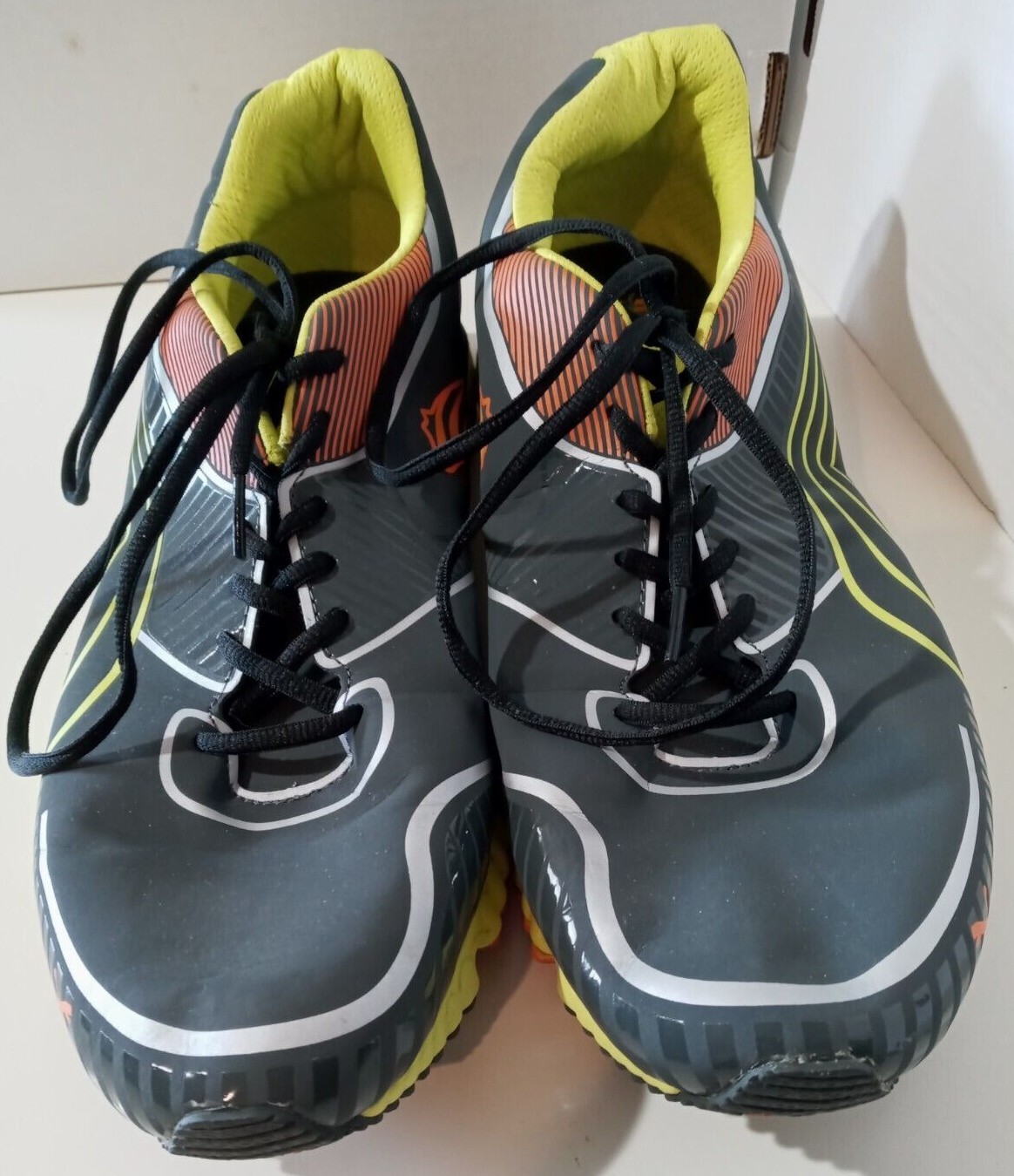 SAOLA Scarpe da corsa Puma Eco Ortholite da uomo nere arancioni verdi taglia 14