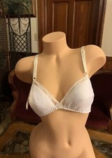 Vintage Bra Seamless Smooth Lace White Polyester Nylon Adjustable 1970s NEW 34C